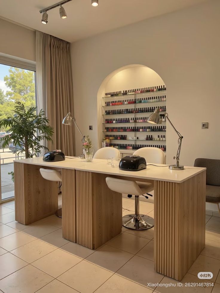 TAPR bij een nagelstudio